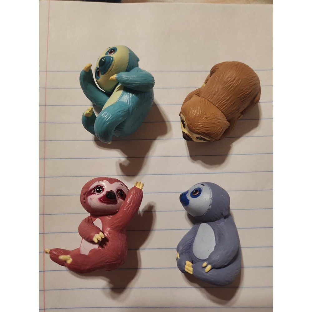 Phidal~Slow Sleepy Sloths~My Mini Busy Books~(4) 2" Sloth Figures